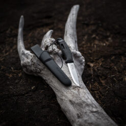 Nóż Morakniv Companion Spark Stainless Czarny